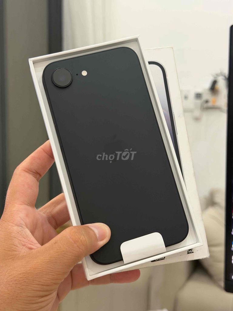 16e 128Gb VN Sạc 13L, BH T7.2027 Fullbox. Mua bán Điện thoại tại Quận Ninh Kiều Cần Thơ được đăng bởi Dương Store hình 1