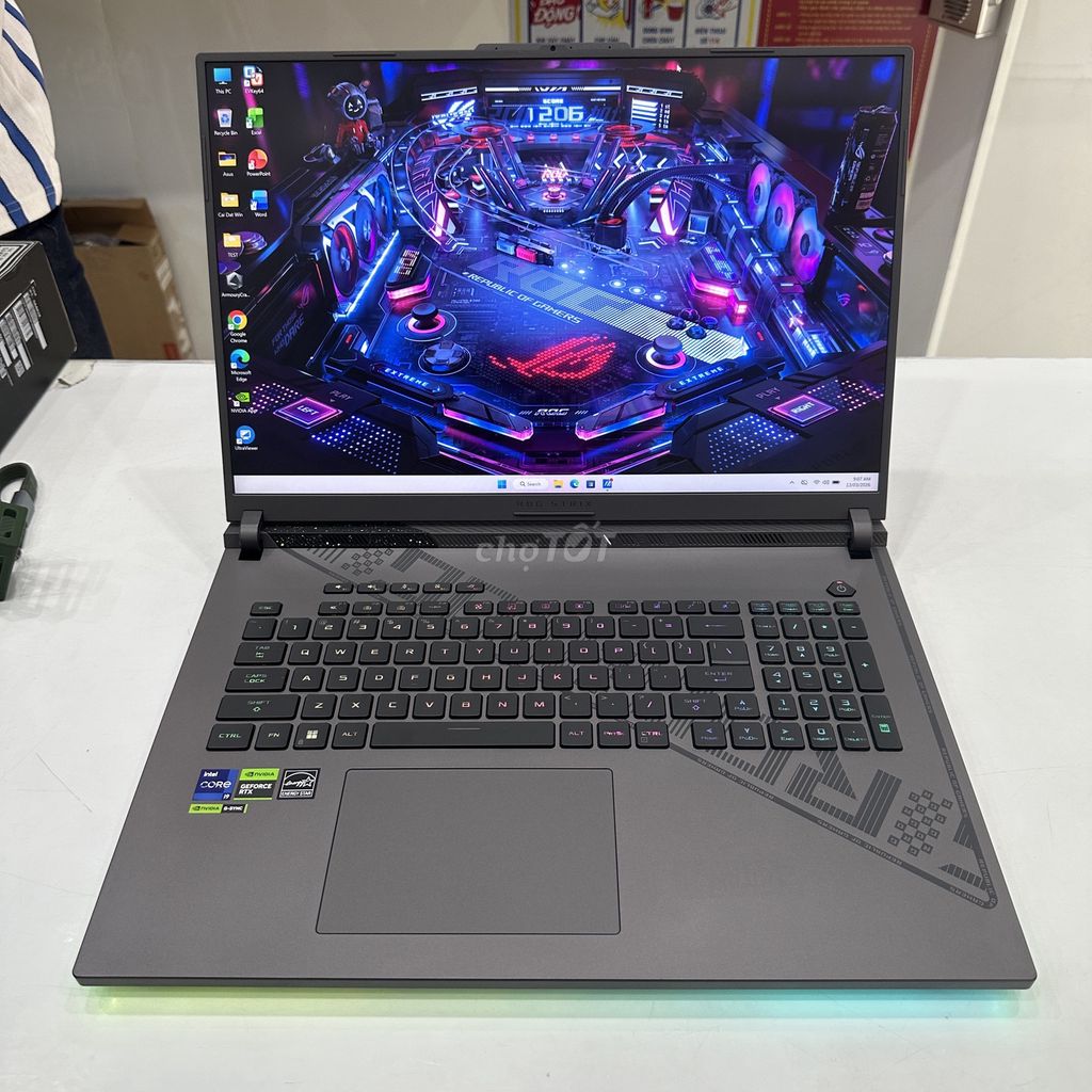 Asus ROG Strix G814 i9HX RTX 4060. Mua bán Laptop tại Quận Hai Bà Trưng Hà Nội được đăng bởi Nguyễn Kha hình 1