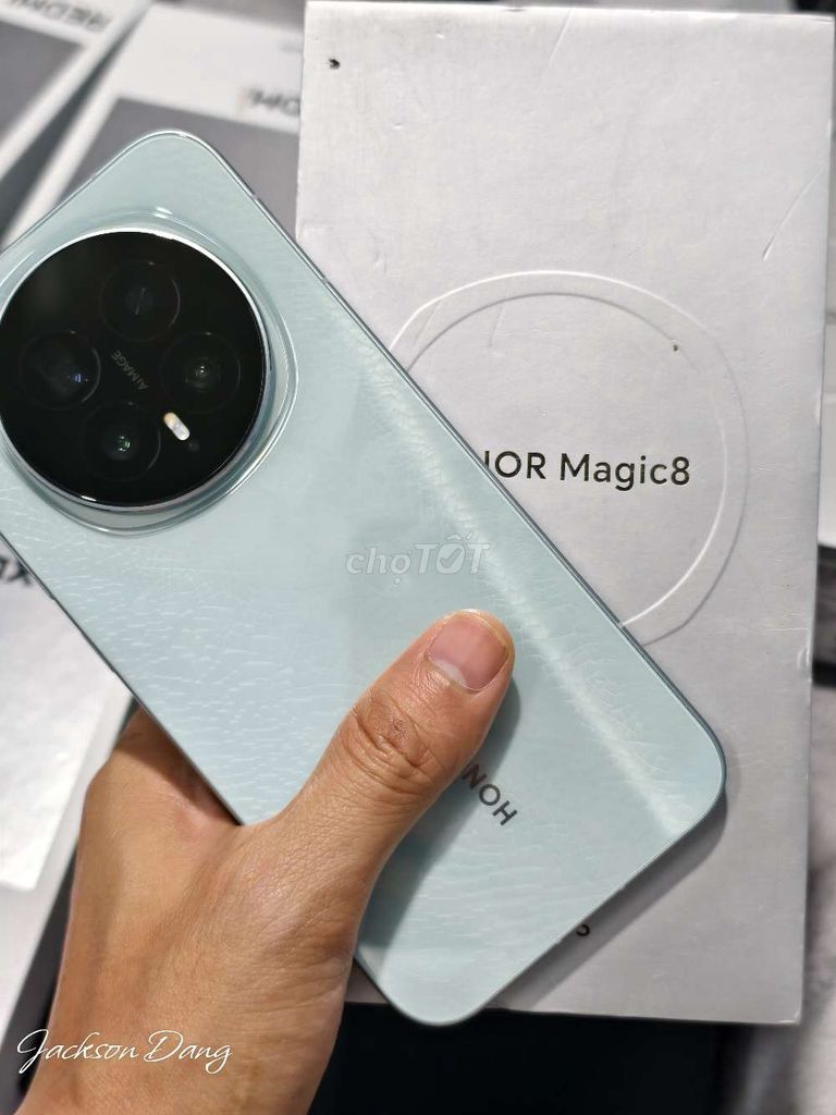 Magic 8 12/256 Keng, Màu hiếm, Sạc 20 lần. Mua bán Điện thoại tại Quận 12 Tp Hồ Chí Minh được đăng bởi Jackson Dang hình 1