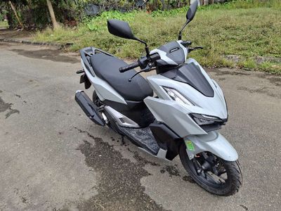 Cần bán xe Honda Vario 160 Xám Xi Măng. Mua bán Xe máy tại Thành phố Thủ Đức Tp Hồ Chí Minh được đăng bởi Thắng Ca