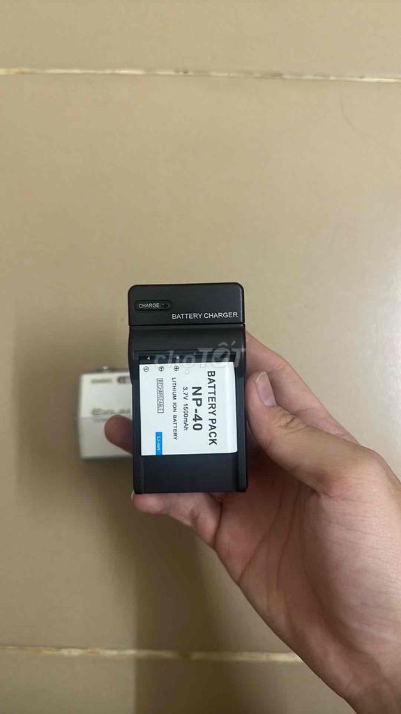 Pin máy ảnh NP-40 + sạc (Mới). Mua bán Phụ kiện (Màn hình, Chuột...) tại Quận 3 Tp Hồ Chí Minh được đăng bởi Thành Vinh Đỗ hình 1