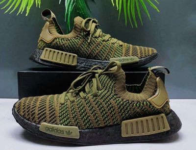 Giày Adidas NMD R2 SIZE 44 2hand authentic