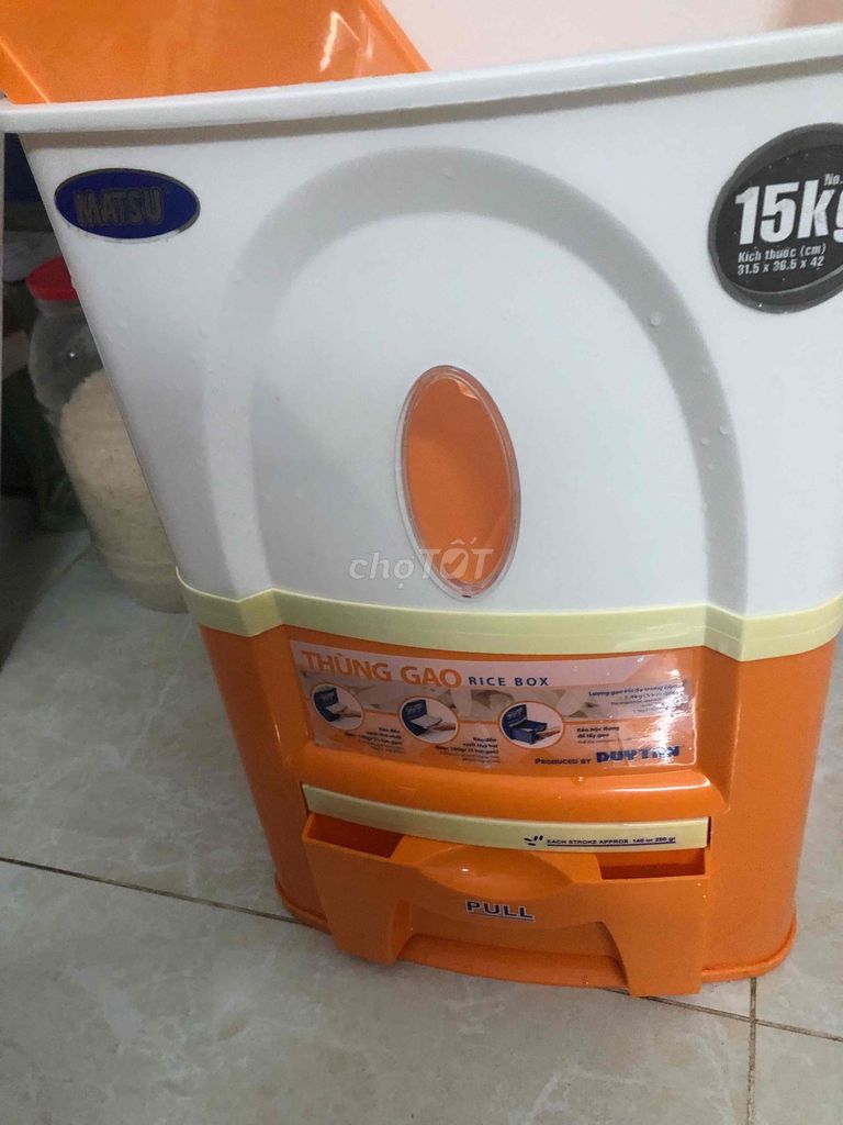 Thùng đựng gạo Duy Tân 15kg CamNhựa. Mua bán Dụng cụ nhà bếp tại Quận 7 Tp Hồ Chí Minh được đăng bởi joojoo hình 1