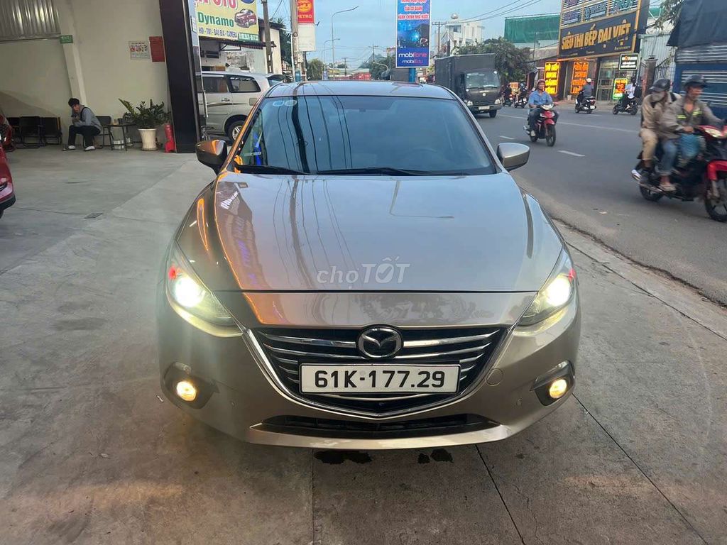 Mazda 3 2016 1.5 AT Sedan - 83000 km