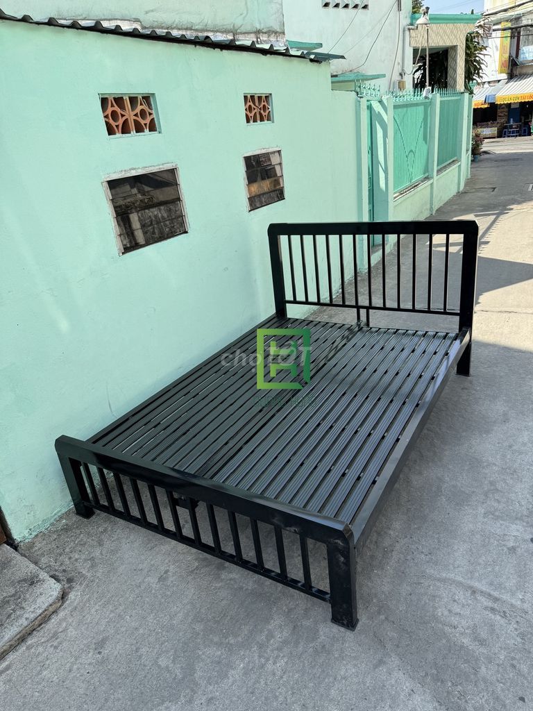 Giường sắt đen hộp 4x8 cao cấp 1m x 2m. Mua bán Giường, chăn ga gối nệm tại Thành phố Thủ Đức Tp Hồ Chí Minh được đăng bởi Nội Thất Quang Hùng hình 1