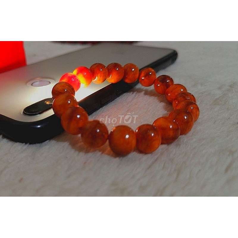 Vòng tay Hổ phách tự nhiên. Mua bán Phụ kiện thời trang khác tại Quận Thốt Nốt Cần Thơ được đăng bởi Phụ Kiện Rẻ Bèo Cần Thơ hình 1