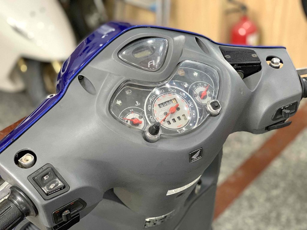 PS 150 2008 nhập Ý xe zin nguyên bản chính chủ đẹp. Mua bán Xe máy tại Quận Phú Nhuận Tp Hồ Chí Minh được đăng bởi Cungsport hình 5