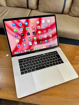 Macbook pro 2016 i7 Ram16G vân tay + tuoch3. Mua bán Laptop tại Thành phố Cà Mau Cà Mau được đăng bởi Thanh phong 