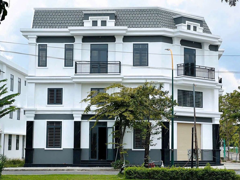 nhà phố liền kề, sổ sẳn nhận nhà ngay