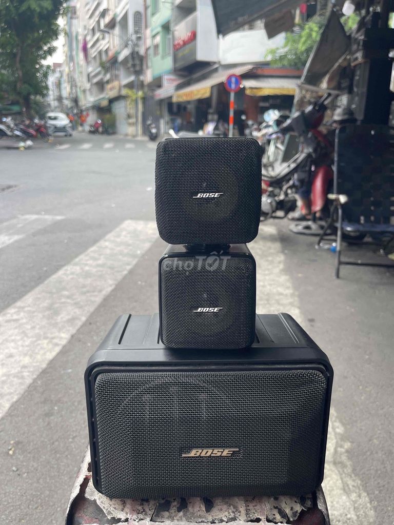 2 cái loa bose như hình . giá 1tr6. Mua bán Tivi, Âm thanh tại Quận 11 Tp Hồ Chí Minh được đăng bởi Nguyễn Cường hình 1