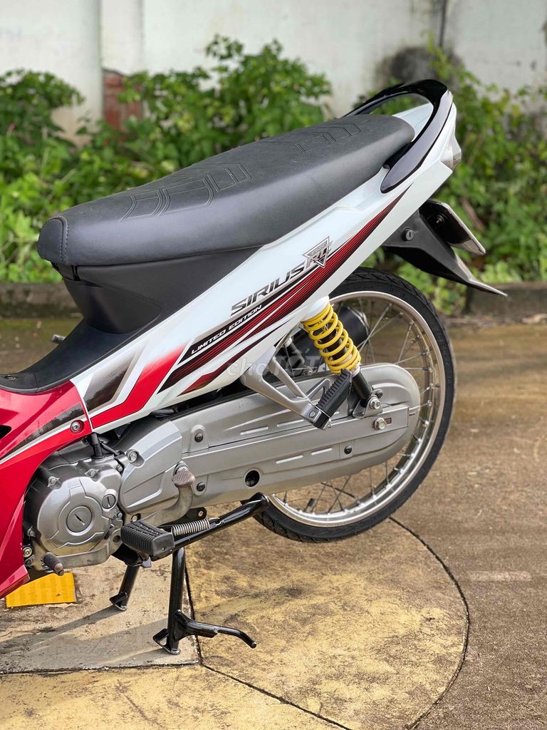 Yamaha Sirius Màu trắng đỏ. Mua bán Xe máy tại Huyện Châu Đức Bà Rịa - Vũng Tàu được đăng bởi Lý Gia Tuấn hình 7