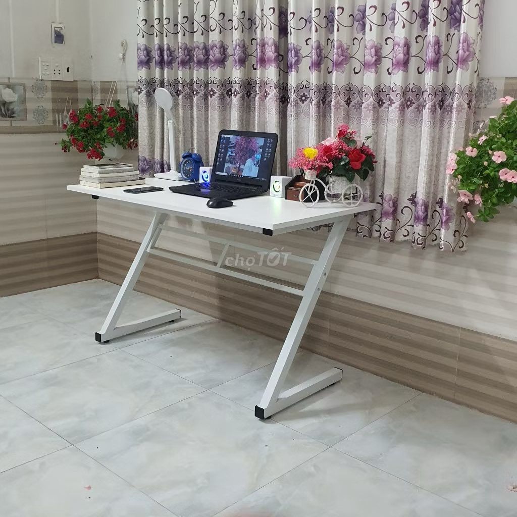 Bàn học khung sắt chữ Z 60x120x75cm. Mua bán Bàn ghế tại Huyện Hóc Môn Tp Hồ Chí Minh được đăng bởi Trung hình 1