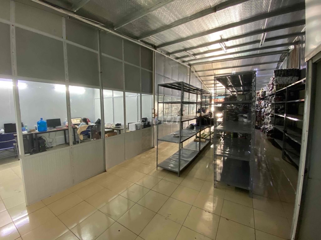 Mặt bằng kho, văn phòng 180m2 phố Trịnh Đình Cửu. Cho thuê văn phòng, mặt bằng kinh doanh tại Quận Hoàng Mai Hà Nội được đăng bởi Nguyễn Đức Hải hình 2