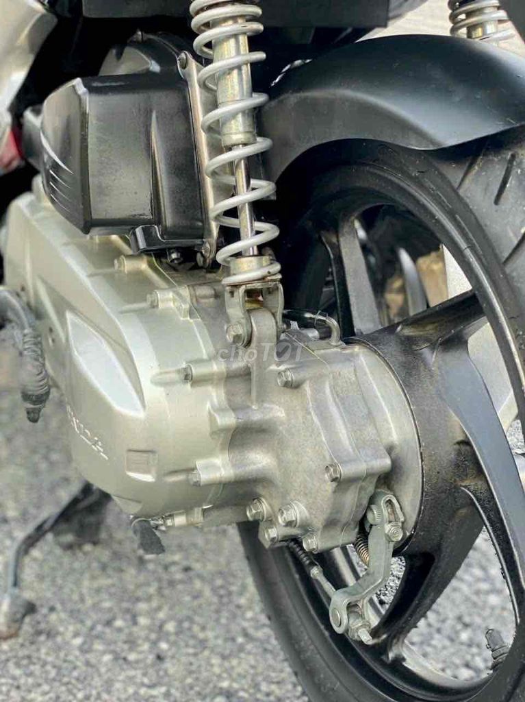 Airblade 2009 Fi,de chuẩn đẹp,máy zin chất bs 84. Mua bán Xe máy tại Quận Ninh Kiều Cần Thơ được đăng bởi Cửa Hàng Xe máy Tân Lập Hưng hình 5