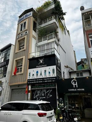 Аренда · 4 комн. · 40 м² · Quận 1, ул. Đường Nguyễn Văn Tráng