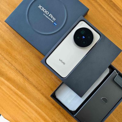 Vivo X300 Pro 16GB/512GB Vàng Chính Hãng VN