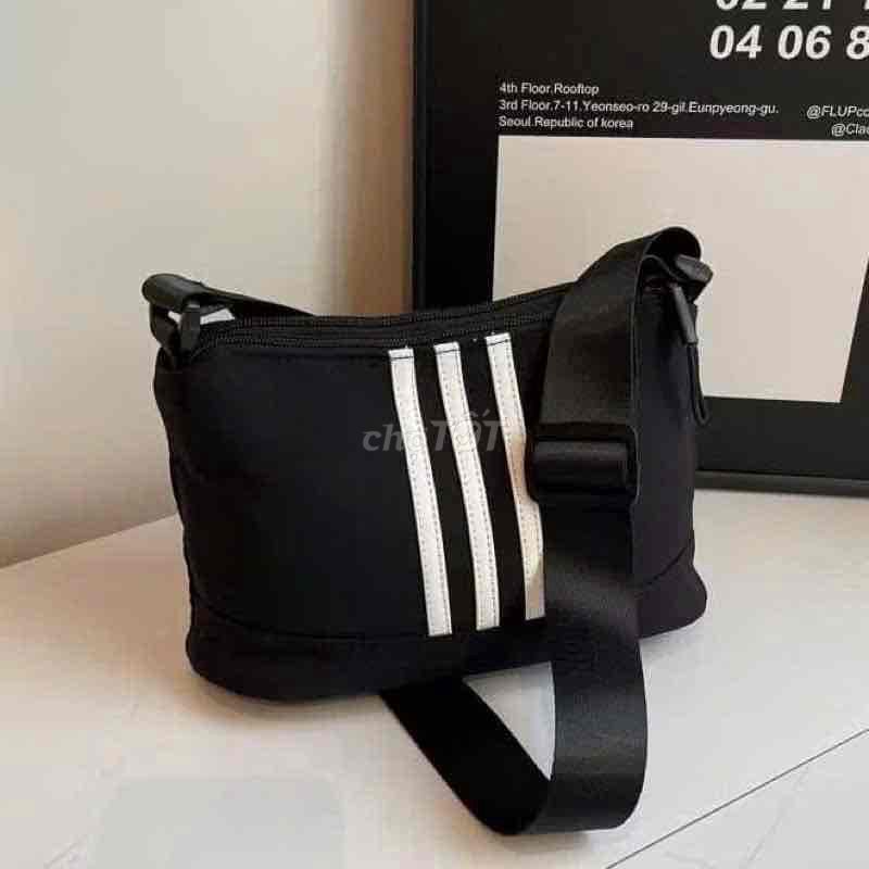 TÚI ĐEO VAI UNISEX CHỐNG NƯỚC. Mua bán Túi xách tại Thành phố Thủ Đức Tp Hồ Chí Minh được đăng bởi D Thanh Hà hình 1