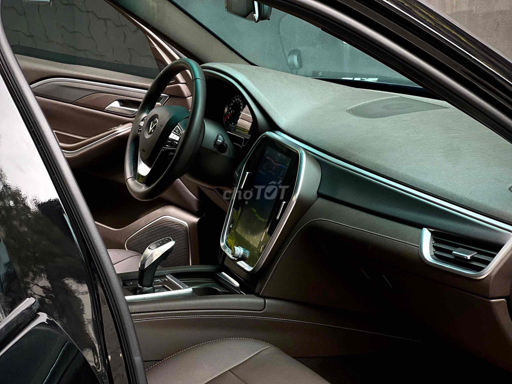 🌸 𝐕𝐈𝐍𝐅𝐀𝐒𝐓 𝐋𝐔𝐗 𝐒𝐀 𝟐.𝟎 𝐓𝐮𝐫𝐛𝐨 𝐌𝐎𝐃𝐄𝐋 𝟐𝟎𝟐𝟎 - Siêu Đẹp. Mua bán Ô tô tại Thành phố Thủ Đức Tp Hồ Chí Minh được đăng bởi Tấn Lợi  hình 6