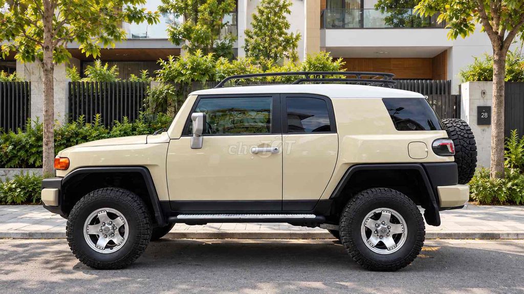 Toyota FJ Cruiser 2008 песочный Япония
