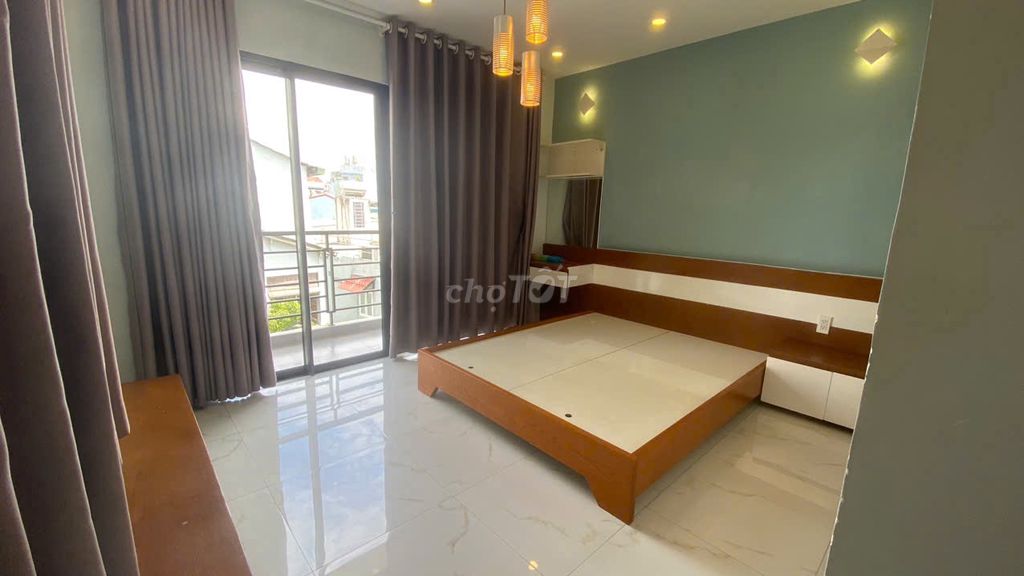 CHO THUÊ STUDIO BALCONY NGAY CẦU CHỮ Y- RỘNG RÃI