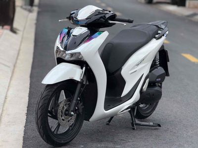 SH 160i ABS 2024 LƯỚT TRẮNG ĐEN. Mua bán Xe máy tại Thành phố Thủ Đức Tp Hồ Chí Minh được đăng bởi Vũ Vũ
