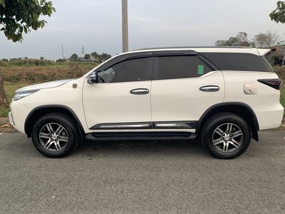 Toyota Fortuner 2019 2.4G 4x2 MT - 122000 km