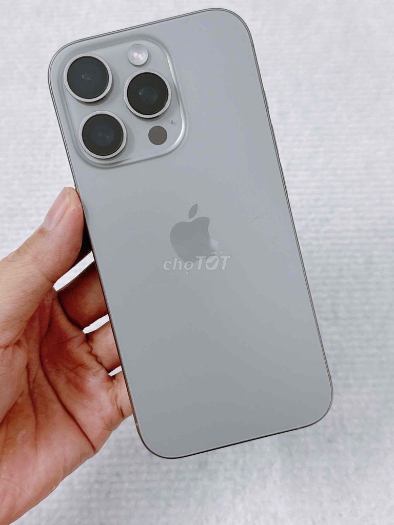 Apple iPhone 16 Pro 256GB Titan pin 98%. Mua bán Điện thoại tại Quận 3 Tp Hồ Chí Minh được đăng bởi Kim Thanh  hình 1