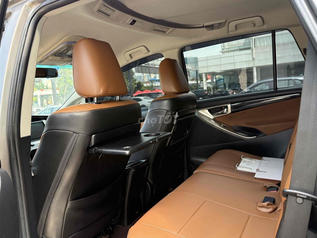 Toyota Innova 2017 2.0G -7 chỗ số tự động tại hãng. Mua bán Ô tô tại Quận Bình Thạnh Tp Hồ Chí Minh được đăng bởi Công Sang hình 11