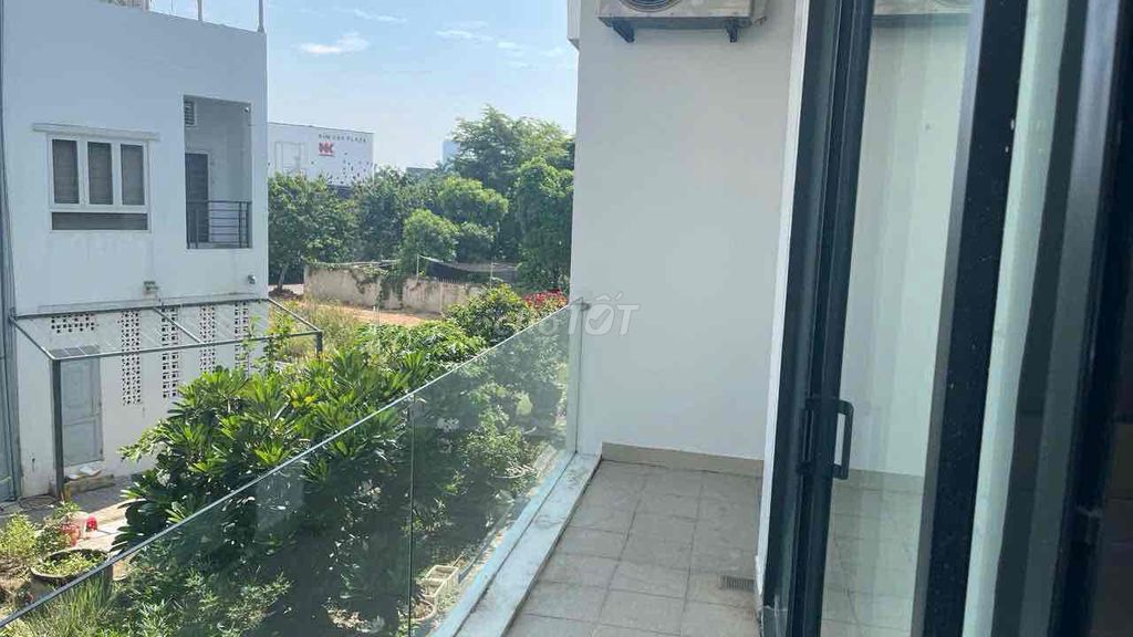 Nhà mặt tiền trung tâm quy nhơn, sổ hồng chính chủ (giá thương lượng) Nhà mặt tiền trung tâm quy nhơn, sổ hồng chính chủ (giá thương lượng)