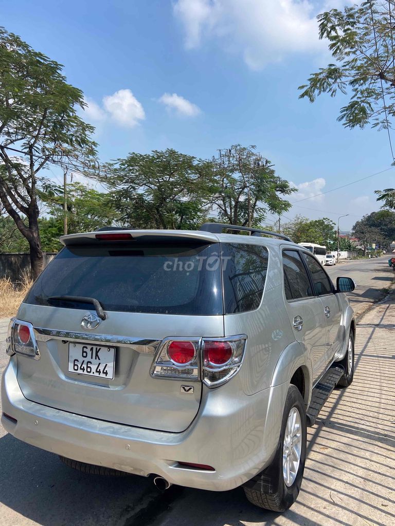 Toyota Fortuner 2013 - 88000 km. Mua bán Ô tô tại Thành phố Biên Hòa Đồng Nai được đăng bởi Tran phuc  hình 3