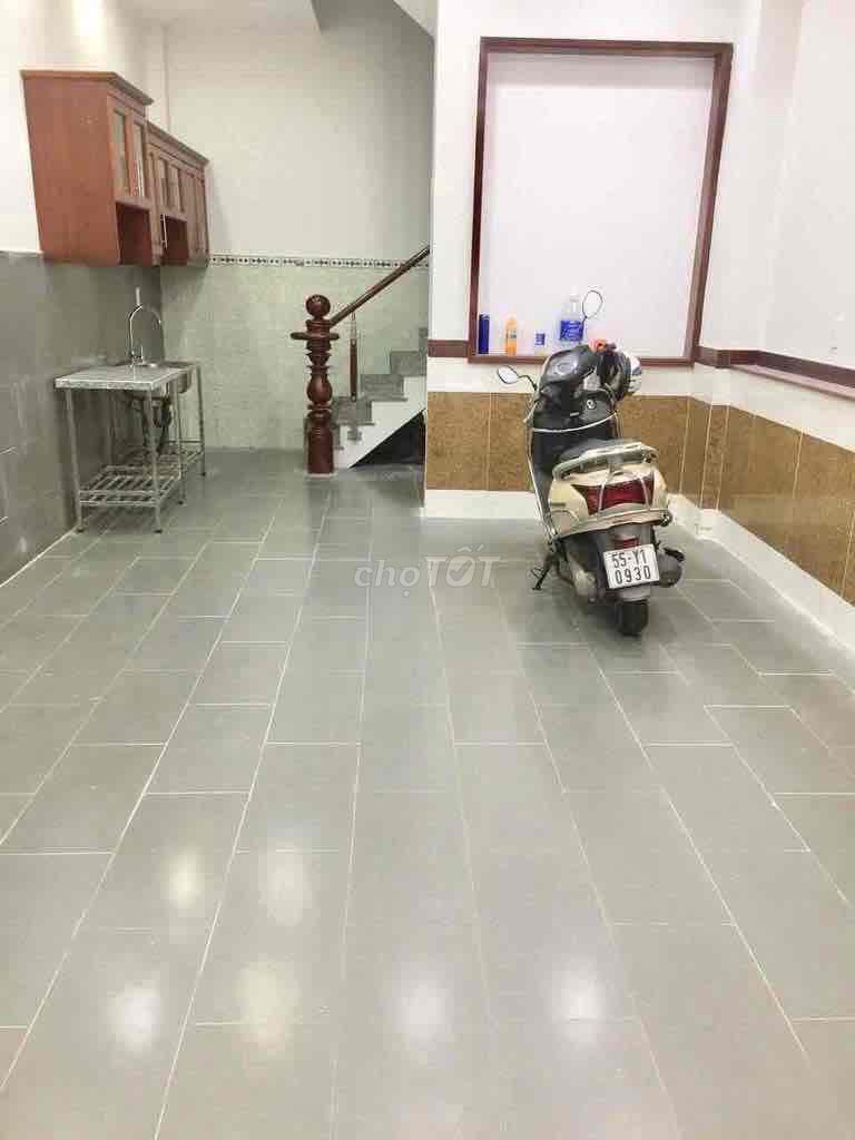 nhà 3 PHÒNG NGỦ 4x10 tô hiến THÀNH. hẻm xe tải