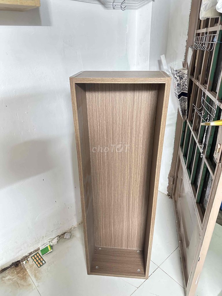 Kệ treo tường Gỗ Nâu vân gỗ 110x20x35. Mua bán Tủ, kệ gia đình tại Quận Bình Thạnh Tp Hồ Chí Minh được đăng bởi LÊ VŨ ĐOÀN hình 1