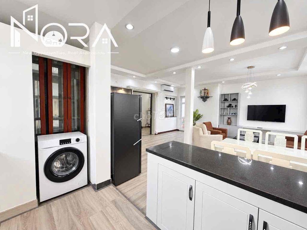 Rent · 2 bd · 105 м² · Quận 10, ул. Đường Ðiện Biên Phủ