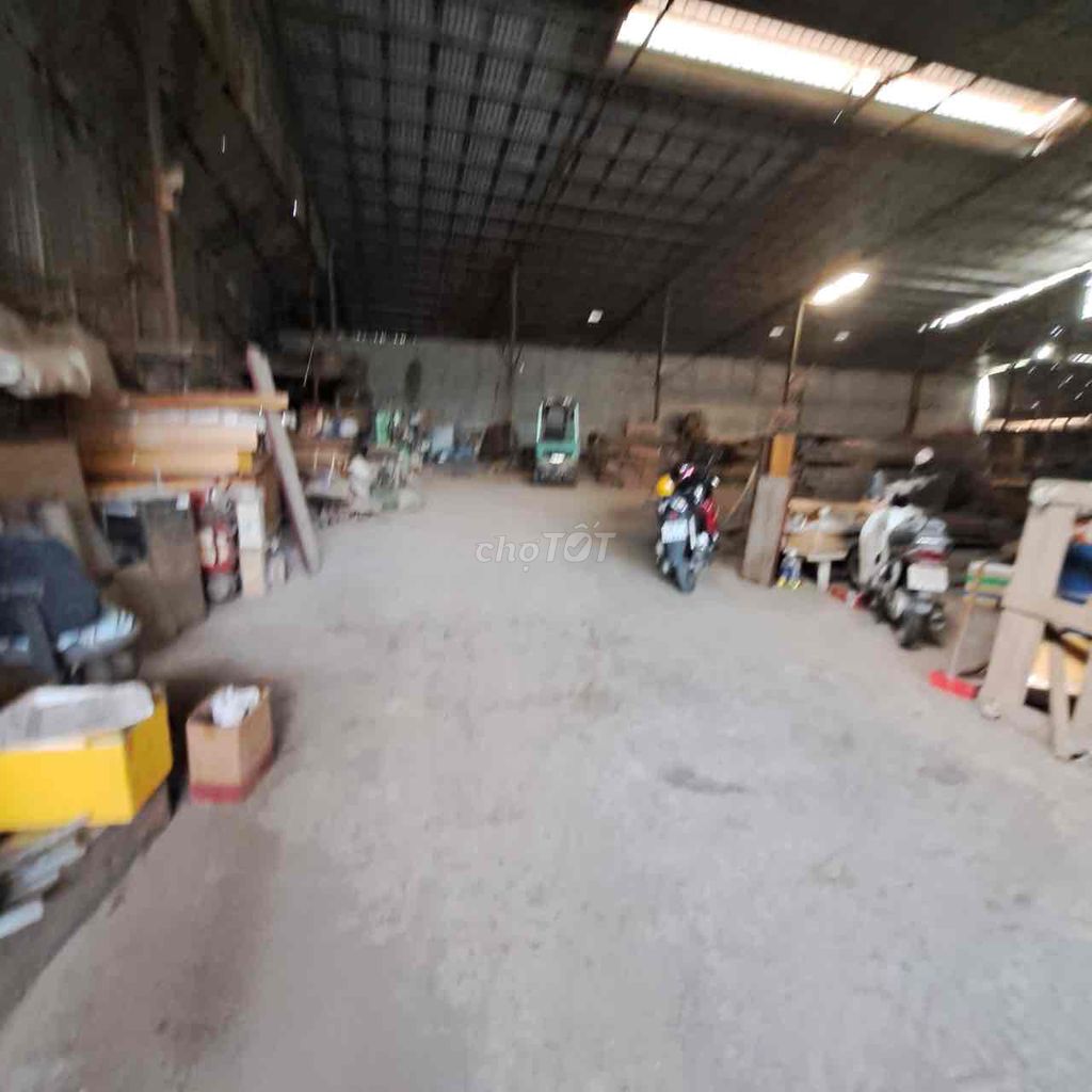 Kho 1300m2 ngay cầu ông nhiêu, ngây đ.1 long trường, q.9