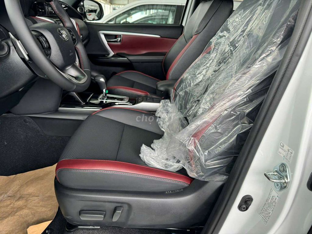 Toyota fortuner legender- 0 km. Mua bán Ô tô tại Thành phố Thủ Đức Tp Hồ Chí Minh được đăng bởi Ms Hiệp  hình 4