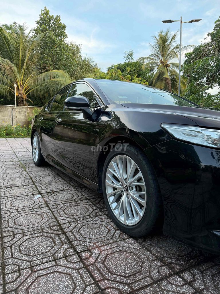 Toyota Camry 2020 2.5Q - 40000 km. Mua bán Ô tô tại Thành phố Cao Lãnh Đồng Tháp được đăng bởi Lê Sang hình 2