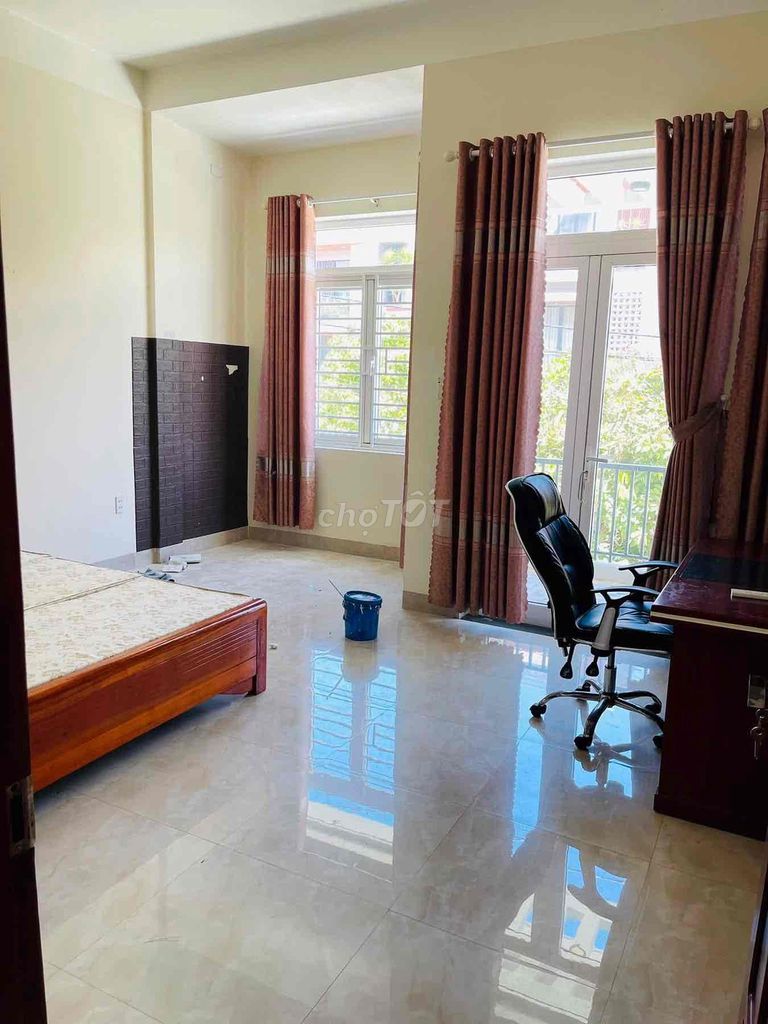 Аренда · KĐT Hòa Xuân mở rộng · 4 комн. · 112 м² · Quận Cẩm Lệ, ул. Hòa Xuân