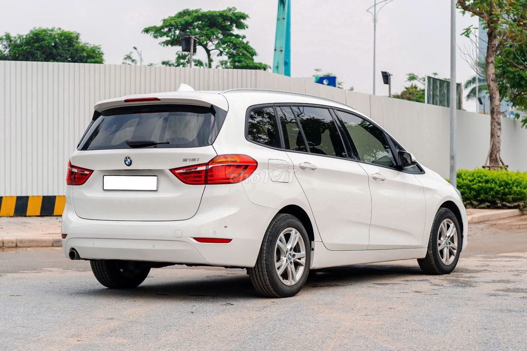 BMW 218i Sản xuất 2016. Mua bán Ô tô tại Quận Cầu Giấy Hà Nội được đăng bởi Quân Q Auto hình 3