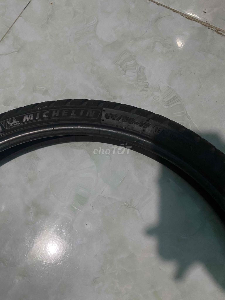 vỏ michelin. Mua bán Phụ tùng xe tại Thị xã Bến Cát Bình Dương được đăng bởi 3 daonn hình 1