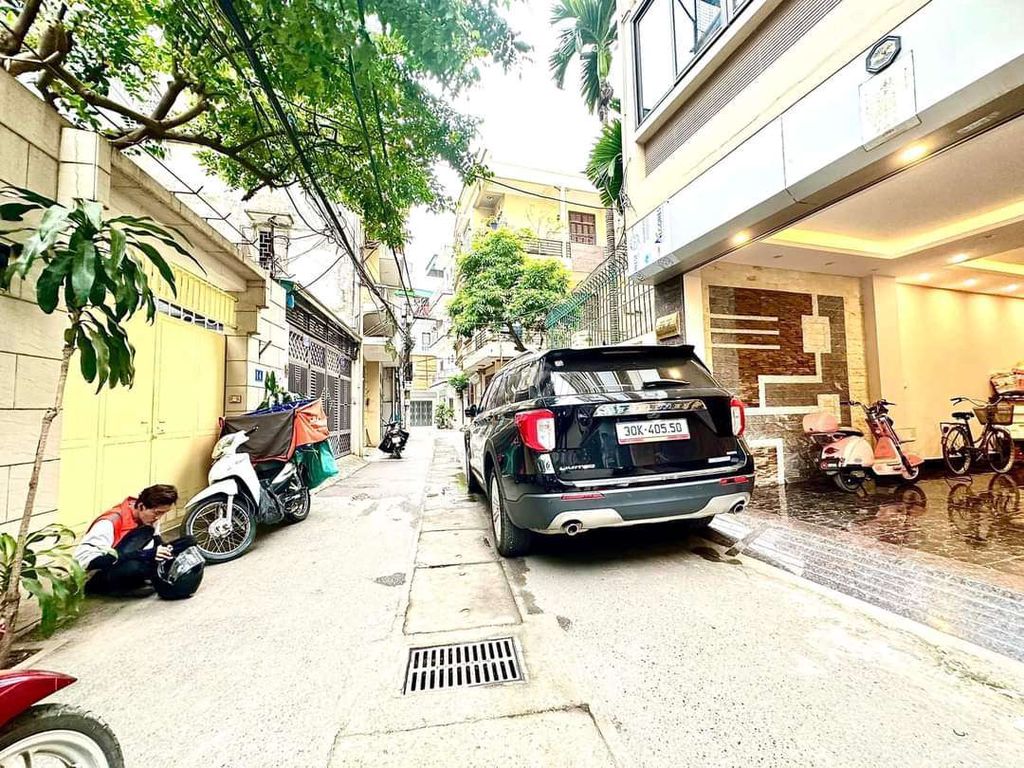 Bán phố Phú Đô, Từ Liêm: 50m2*5T. MT 4.5m. Ngõ 5m, OTO tải vào nhà.