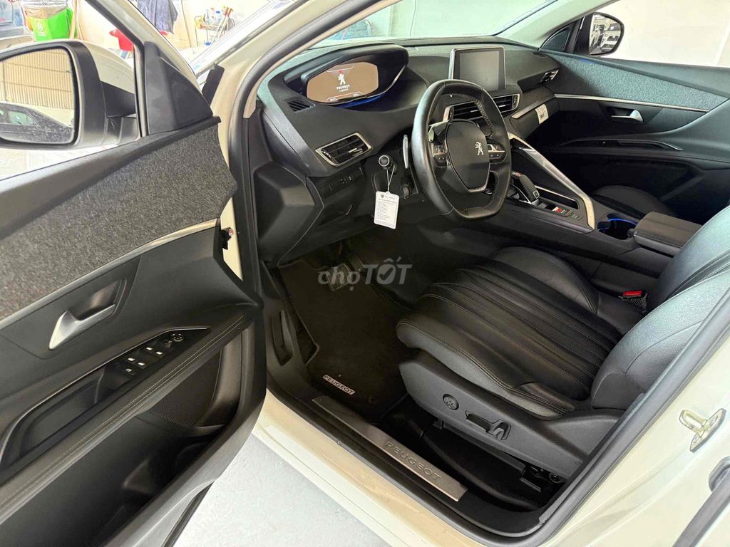 Peugeot 3008 AL 2019 белый 39 000 км
