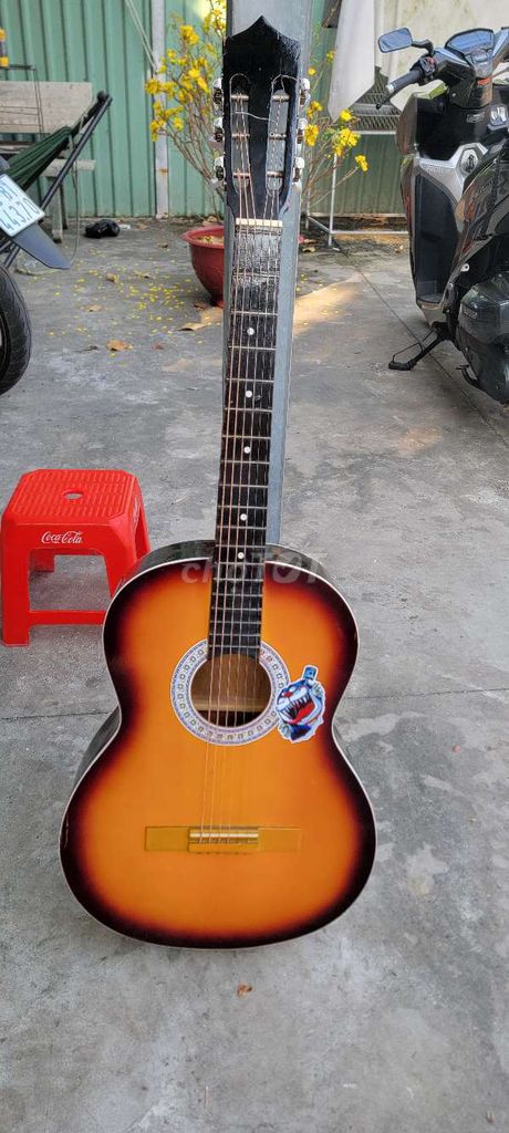 Guitar cho ai về tập chơi