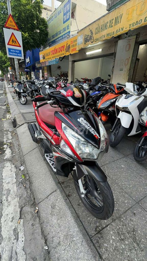 Honda Air Blade 2012 Đỏ đen đã sử dụng