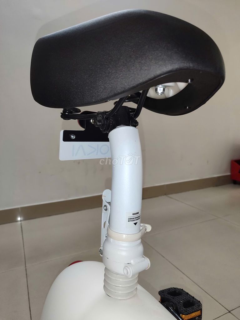Xe điện gấp gọn OKAI EA10 màu trắng. Mua bán Xe điện tại Quận 5 Tp Hồ Chí Minh được đăng bởi Bảo Huỳnh Vĩnh hình 12