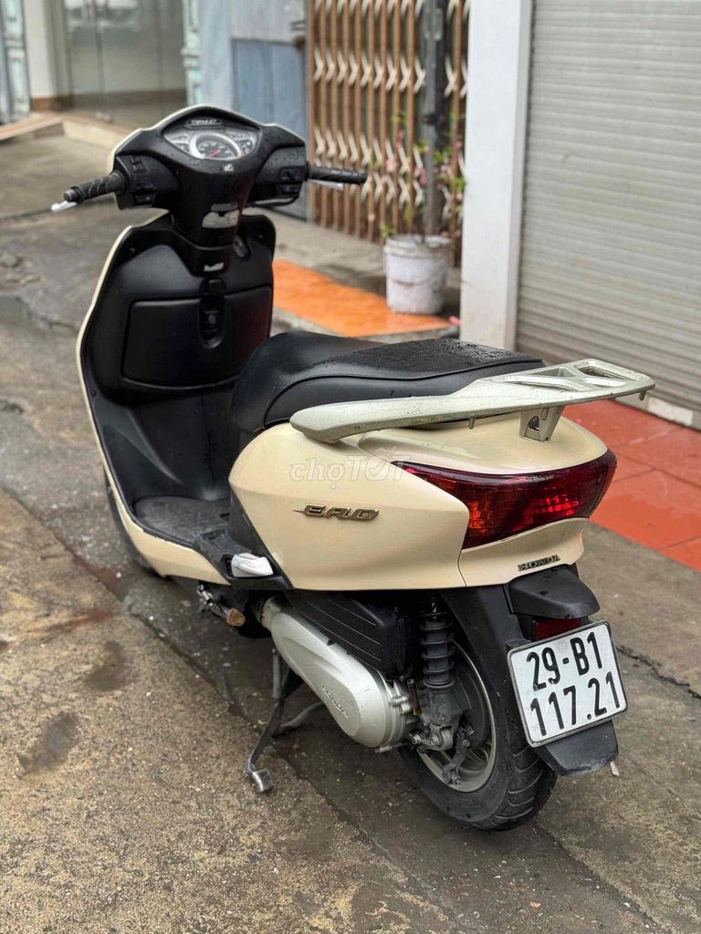 Honda Lead Vàng kem xe đẹp nguyên bản
