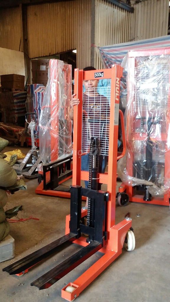 XẢ KHO THANH LÝ XE NÂNG TAY CAO 500 CÂN 1.2M. Mua bán Đồ chuyên dụng, Giống nuôi trồng tại Huyện Cẩm Giàng Hải Dương được đăng bởi xenangcongnghiep hình 1