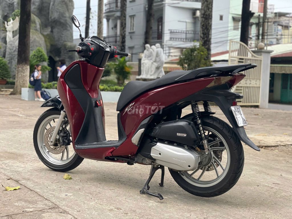 SH 150i khóa smarkey, lên chóa zipat xe đẹp lướt .. Mua bán Xe máy tại Huyện Trảng Bom Đồng Nai được đăng bởi phương hình 3