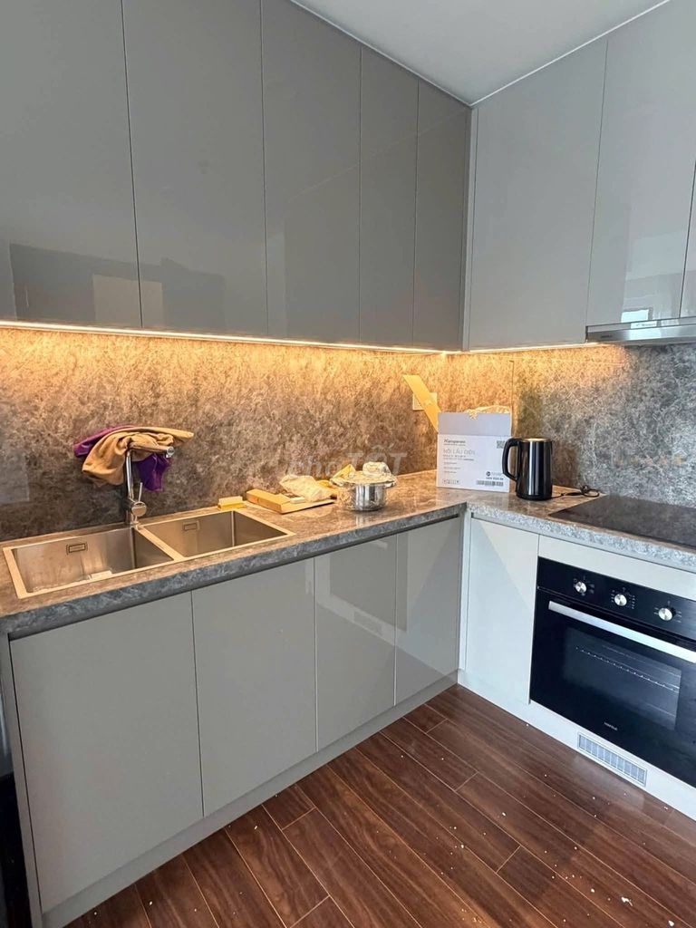 Cho thuê căn hộ 2PN góc H2 Masteri Waterfront, giá 14tr