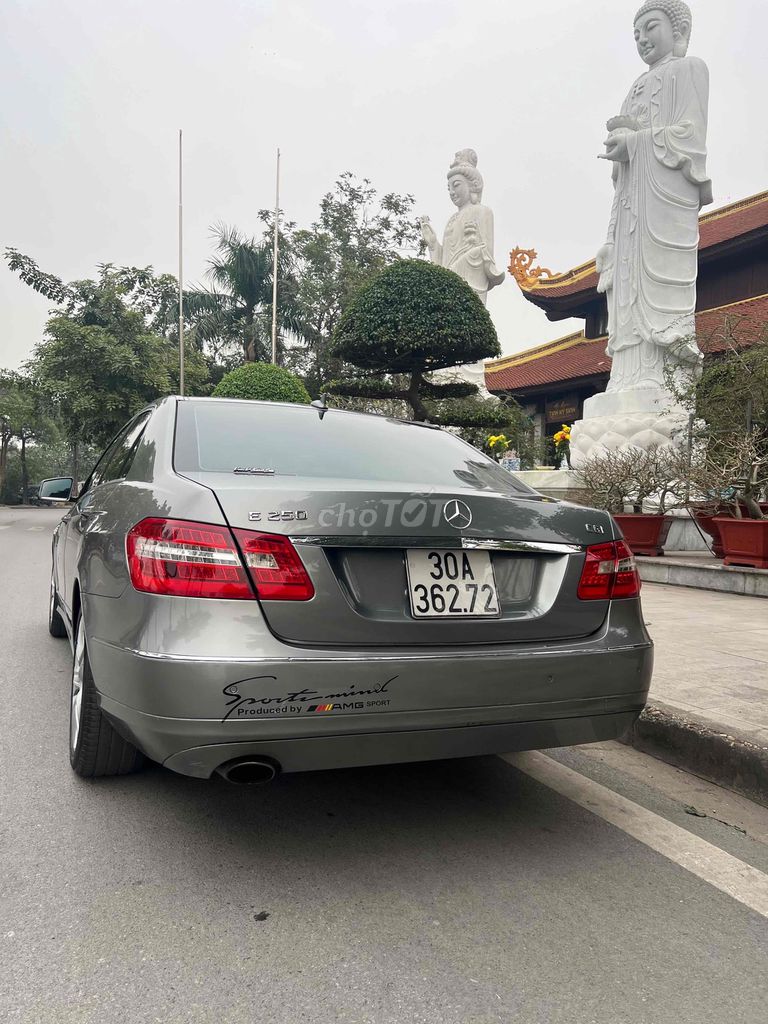 Mercedes Benz E Class 2010 E250 - 150000 km. Mua bán Ô tô tại Quận Hoàng Mai Hà Nội được đăng bởi Trí Nhân hình 4