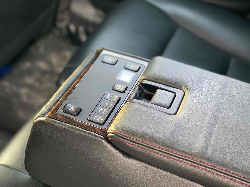 Toyota Camry 2016 2.5Q 90.000 km. Mua bán Ô tô tại Quận Bình Thạnh Tp Hồ Chí Minh được đăng bởi Toyota Sure hình 16